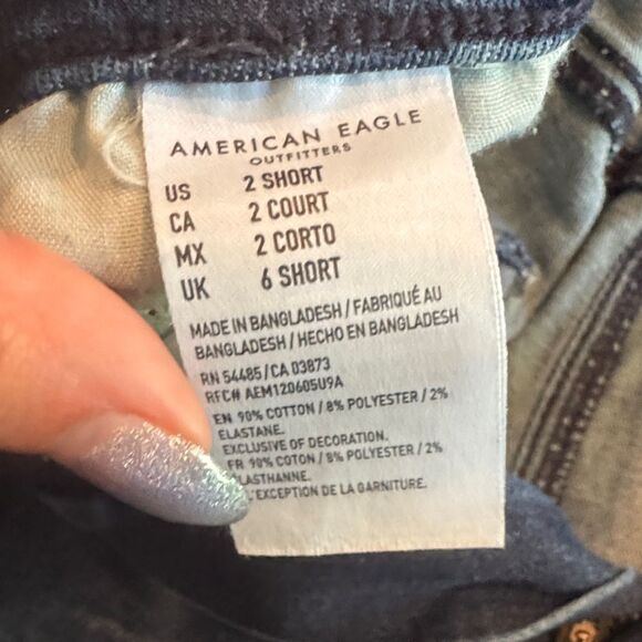 American Eagle Distressed Blue Jeans - Picture 4 of 4